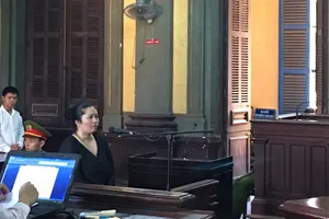 Vợ nguyên bí thư xã đốt xác phi tang tiếp tục hầu tòa