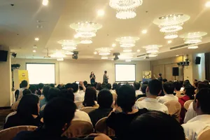 Lao vào tiền ảo để cho chồng 'tâm phục khẩu phục'