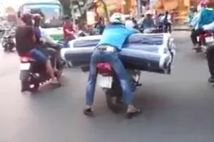 Há hốc mồm với kiểu chở hàng có một không hai