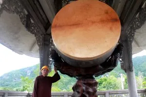 Chiêm ngưỡng chiếc trống độc nhất vô nhị ở ngôi chùa quê