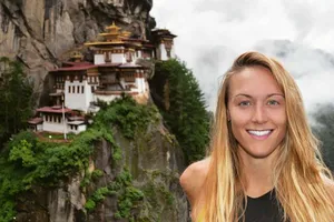 Cô gái du lịch quanh thế giới trong thời gian ngắn nhất