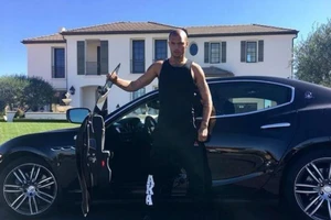 Từ tù nhân trở thành người mẫu nổi tiếng