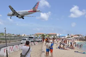 Sân bay đáng sợ nhất thế giới: Xem máy bay cũng chết