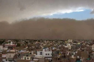 Bão cát kinh hoàng ở Ấn Độ, 77 người chết