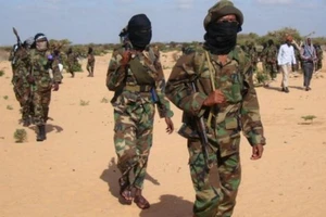 Người phụ nữ bị ném đá đến chết vì có 11 chồng