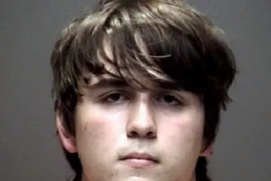 Chân dung nghi phạm xả súng ở trường học bang Texas