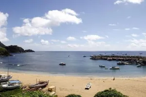 Hòn đảo 'cấm sinh con' đón thiên thần đầu tiên sau 12 năm