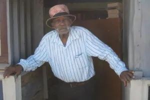 Cuộc sống bình dị của người đàn ông trăm tuổi