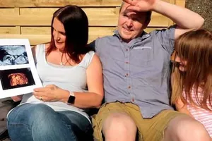 Đã có 20 người con, bà mẹ Anh mang thai đứa 21