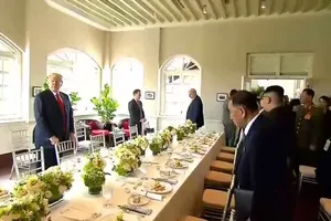Có gì trong thực đơn bữa trưa của ông Trump và ông Kim