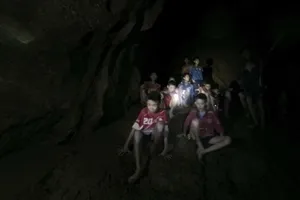 Cách nào mà đội bóng nhí Thái Lan sống sót trong hang động?