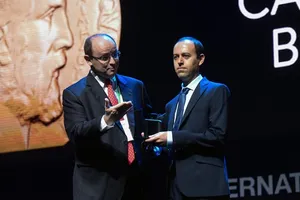 Huy chương Toán học Fields bị trộm chỉ sau 30 phút trao giải