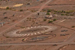 Theo lệnh người ngoài hành tinh xây bãi đáp UFO