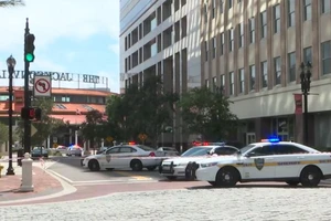 Chơi thua, game thủ móc súng bắn 13 người thương vong