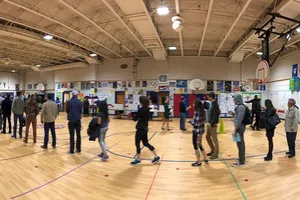 Những hình ảnh đầu tiên về bầu cử giữa nhiệm kỳ ở Mỹ