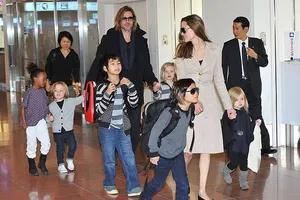 Brad Pitt, Angelina Jolie sắp ra tòa giành con