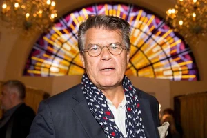 Kiện để đòi trẻ hơn 20 tuổi