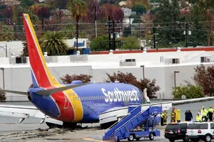 Máy bay trượt khỏi đường băng vì mưa lớn ở Mỹ