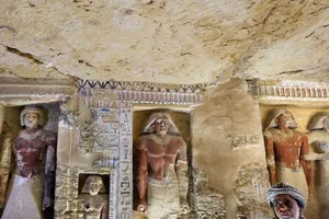 Phát hiện hầm mộ 4.400 năm tuổi ở Ai Cập