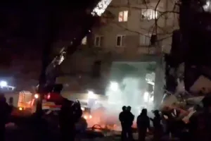 Nổ gas sập chung cư ở Nga, 79 người mất tích