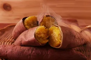 Cụ bà 114 tuổi chia sẻ bí quyết trường thọ