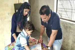 'Giáo sư Google' 2 tuổi ghi tên mình trong sách kỷ lục Ấn Độ