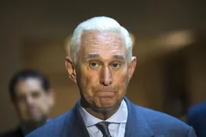 FBI bắt giữ cựu cố vấn thân cận của Tổng thống Trump