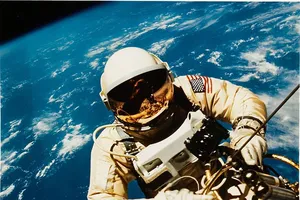 Kinh ngạc những tấm ảnh không gian trị giá trăm triệu