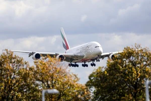 Airbus ngưng sản xuất dòng máy bay A380 