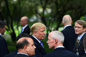 Tổng thống Mỹ được bảo vệ thế nào khi đi công du?