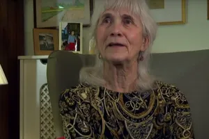 Kỳ lạ cụ bà không biết đau đớn là gì