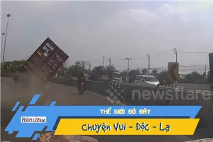 Video: Kinh hoàng xe container đổ ập, suýt đè người đi đường