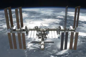 Khi nào NASA bán vé cho khách du lịch lên không gian? 