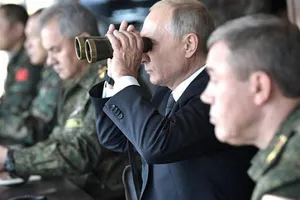 Nhận lệnh ông Putin, lực lượng vũ trang Nga sẵn sàng chiến đấu