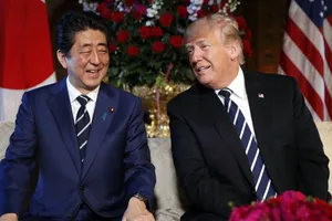 Ông Trump: 'Nếu Mỹ bị tấn công, Nhật cứ ngồi xem trên tivi'