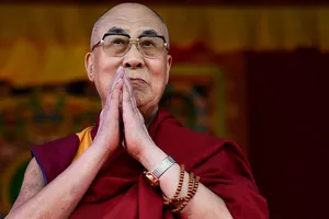 Dalai Lama xin lỗi vì phát ngôn về người kế nhiệm