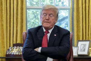 Ông Trump muốn nhân viên Nhà Trắng dùng máy phát hiện nói dối?