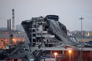 Sập quán cà phê ở Nga, nghi do tuyết phủ quá dày