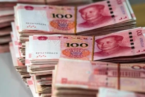 Ngân hàng Trung Quốc khử trùng tiền mặt tránh Corona