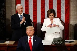 Bà Pelosi nêu lý do xé Thông điệp Liên bang của ông Trump