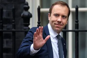 Bộ trưởng Y tế Anh Matt Hancock đã nhiễm COVID-19. Ảnh: SKY NEWS