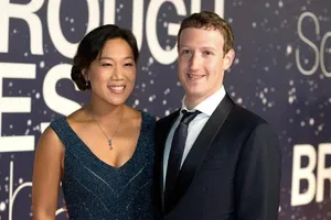 Vợ chồng tỉ phú Mark Zuckerberg và Priscilla Chan. Ảnh: GETTY IMAGES