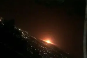 Hình ảnh vụ nổ được tài khoản Eva J. Koulouriotis đăng trên Twitter. Ảnh: 