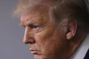 Facebook gỡ bài đăng của Tổng thống Mỹ Donald Trump vì chứa thông tin sai lệch về đại dịch COVID-19. Ảnh: ALEX WONG/GETTY/CNN