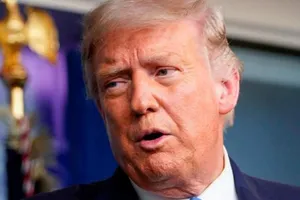 Ông Trump không hứa sẽ chuyển giao quyền lực nếu thất cử