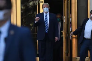 Ông Trump: Nhiễm COVID-19 là phước lành từ thượng đế