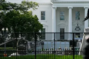 Nhà Trắng dựng rào bảo vệ phòng biểu tình sau bầu cử