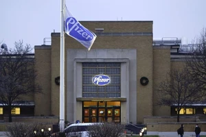 Người Mỹ có thể sẽ được tiêm vaccine COVID-19 vào đầu tuần sau