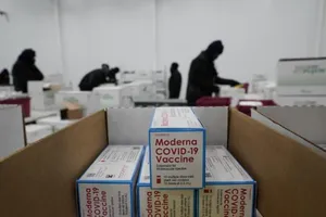 Dược sĩ Mỹ bị bắt do cố tình phá hỏng hơn 500 liều vaccine