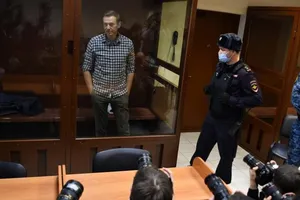 Ông Navalny bất ngờ bị phạt thêm 11.500 USD